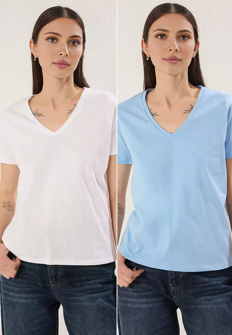 White-Light Blue 2 Pack Regular/Normal pattern V-neck Knitted T-shirt TWOSS25TS00183