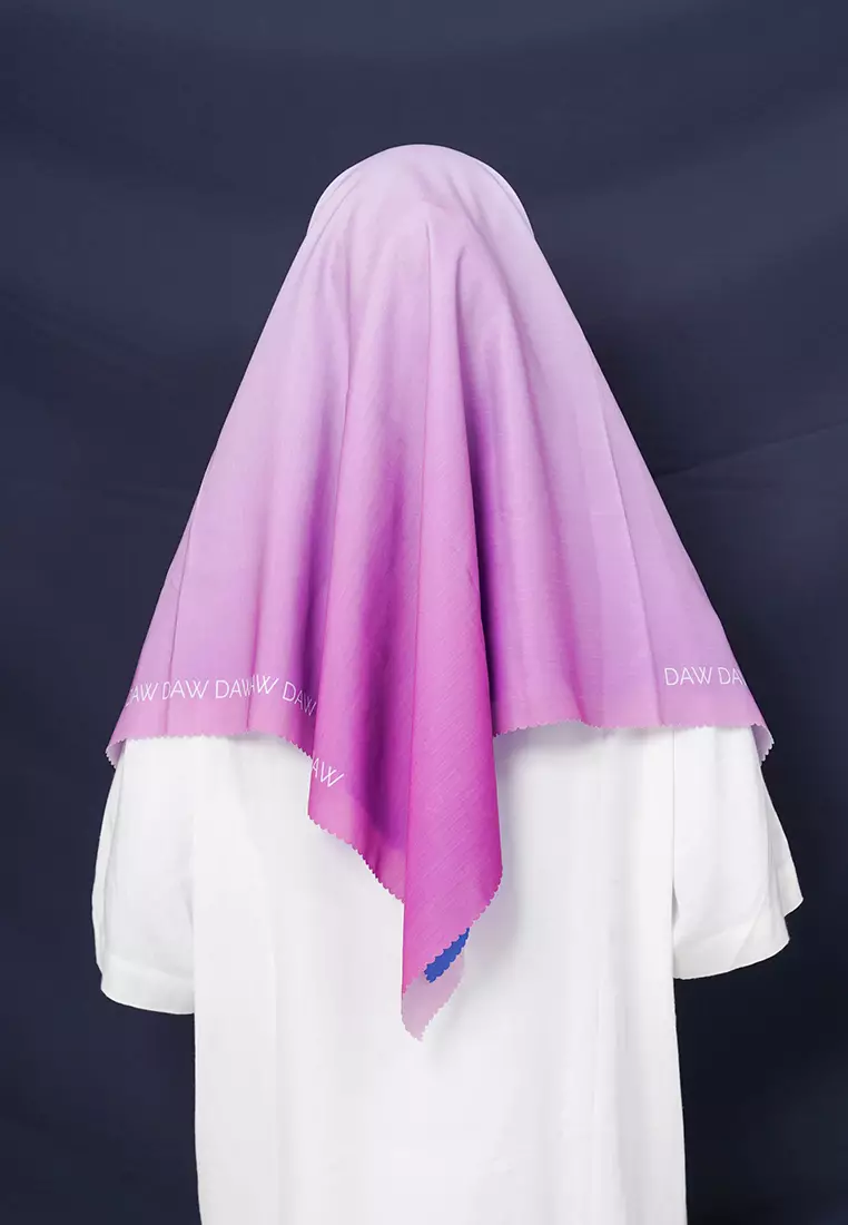 WK048 kerudung segi empat gradasi multicolor DAW Project Glow Series Royal Blue - Magenta
