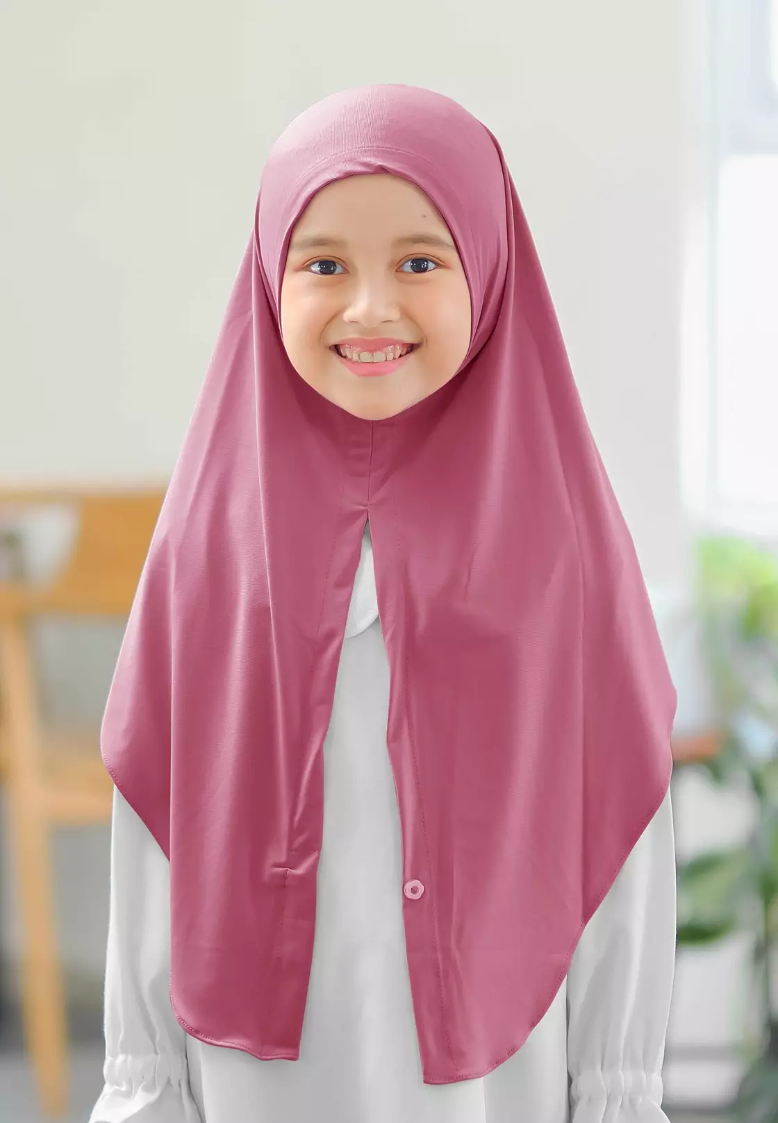 Cotton Bee - Cyra Bergo Kancing | Hijab Instan Anak - Fantasia - S
