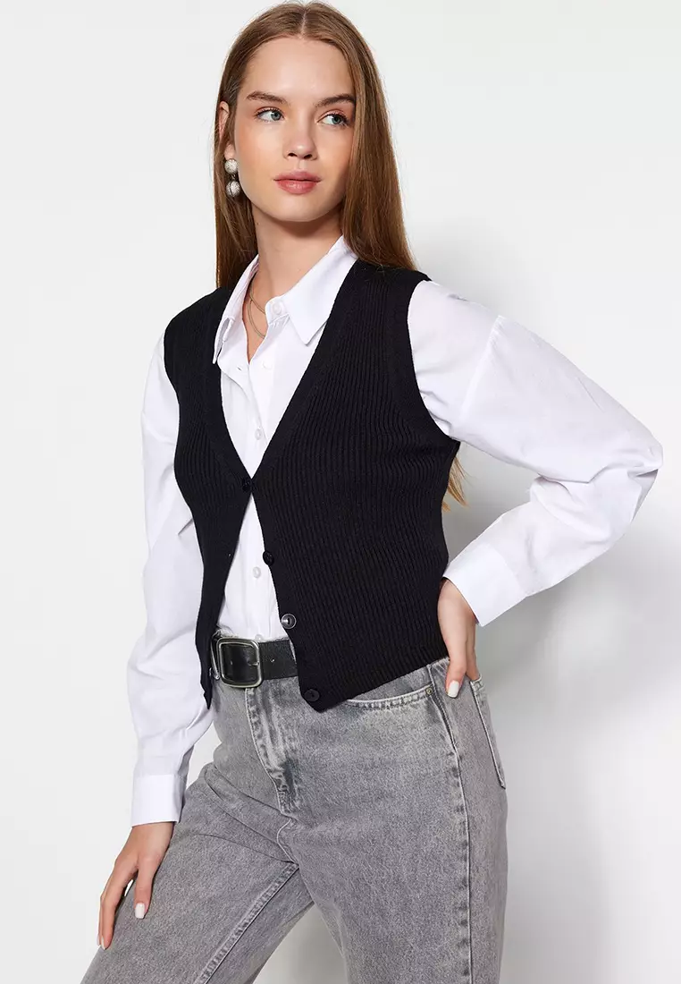 V-Neck Knit Vest
