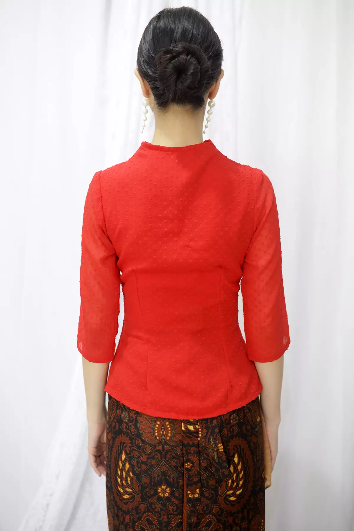 Mahadevi Rubiah Merah Kebaya Janggan