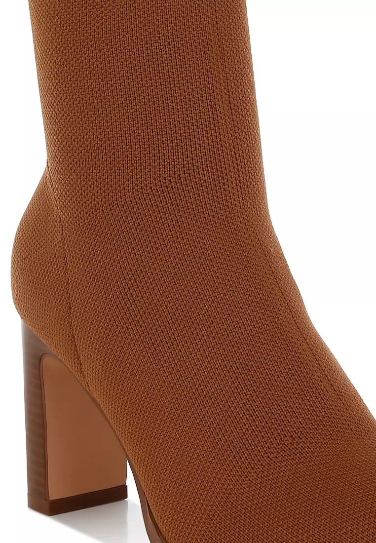 Sepatu bot Flyknit Ankle Warna Camel