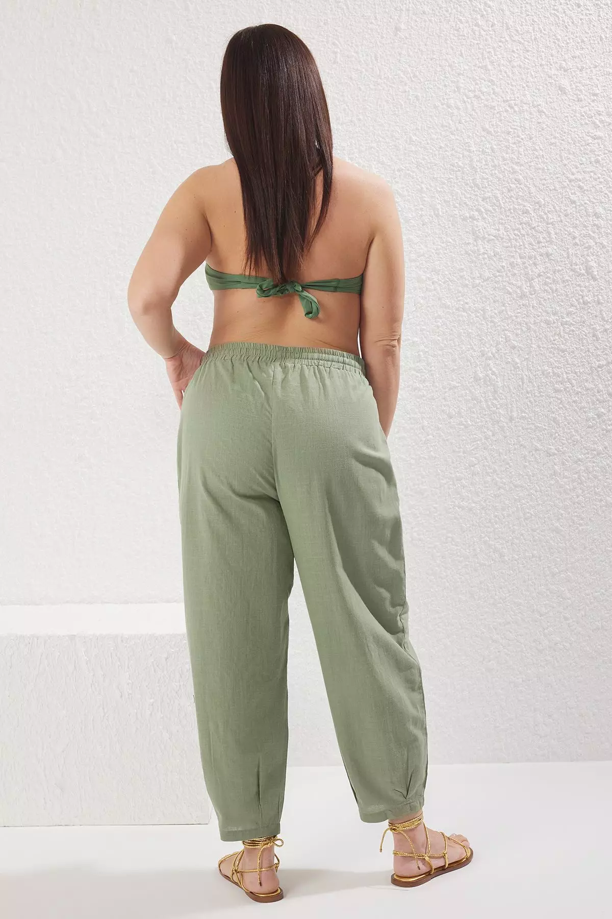 Plus Size Carrot Fit Trousers