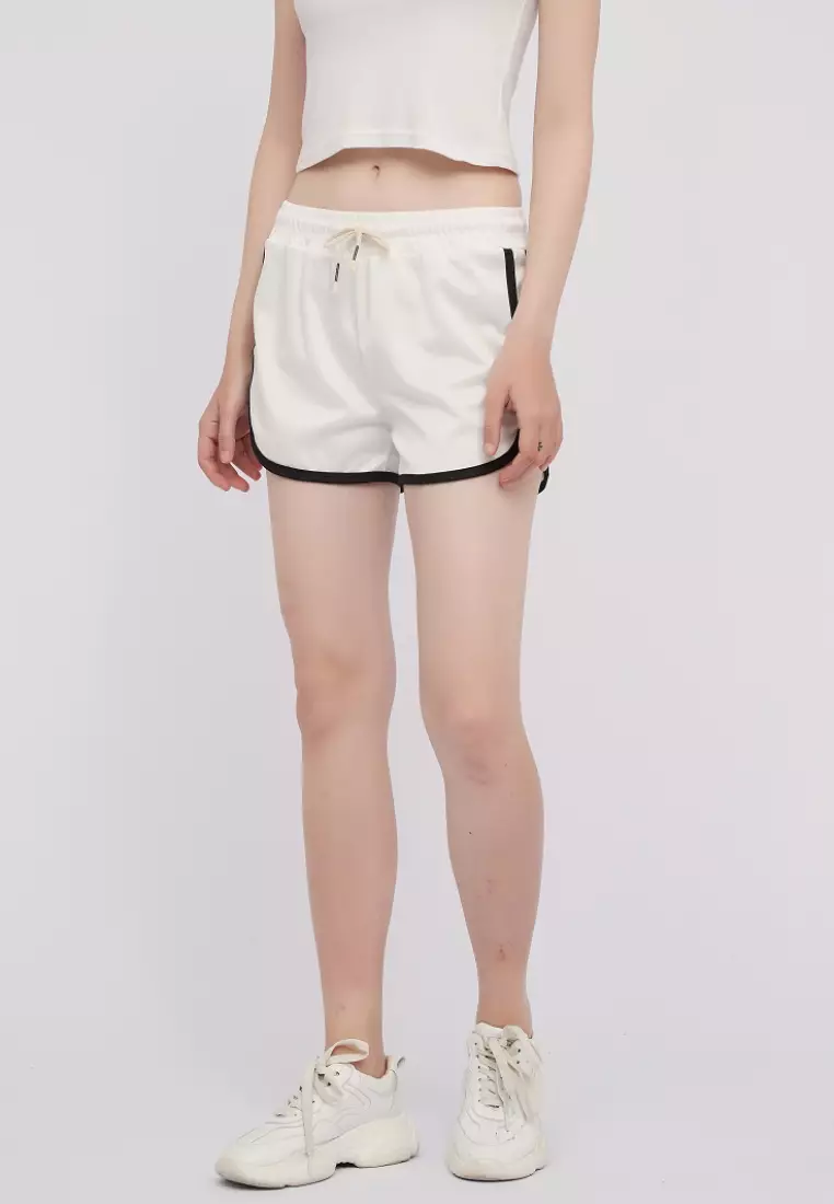 Shorts for discount women with curves