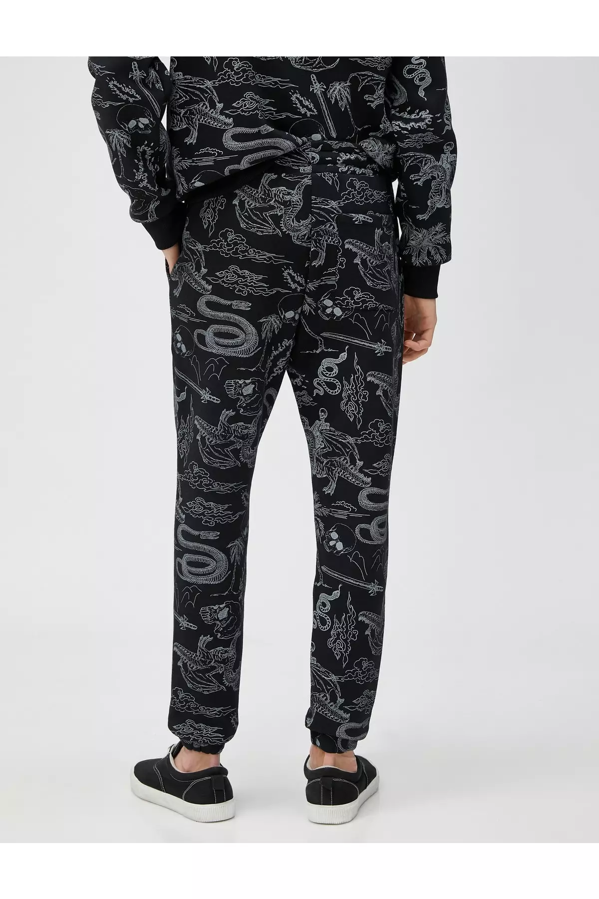 Snakes Print Sweatpants