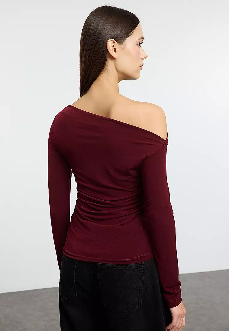 Burgundy Gathered/Drape Detailed Fitted Long Sleeve Flexible Knitted Blouse