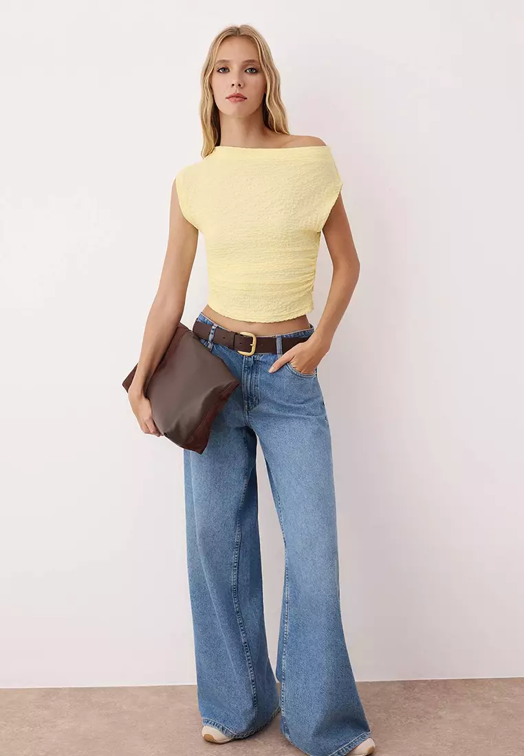 Yellow Textured Boat Neck Gathered Sleeveless Flexible Knitted Blouse Twoss25Bz00485