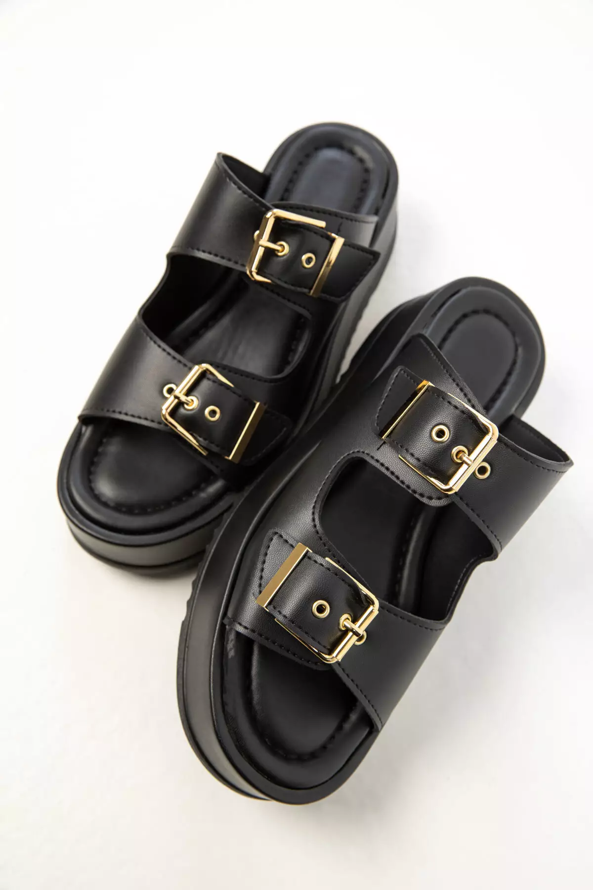 Women's Black Slippers 20251