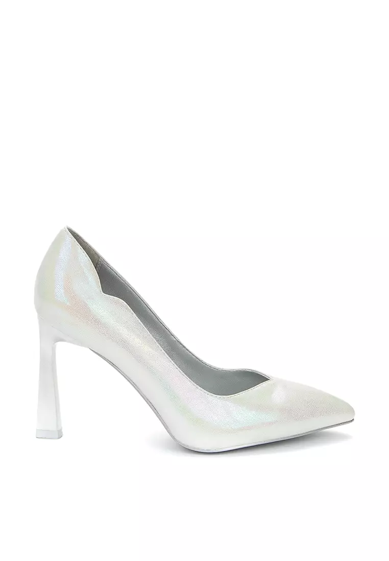 White pumps clearance size 1