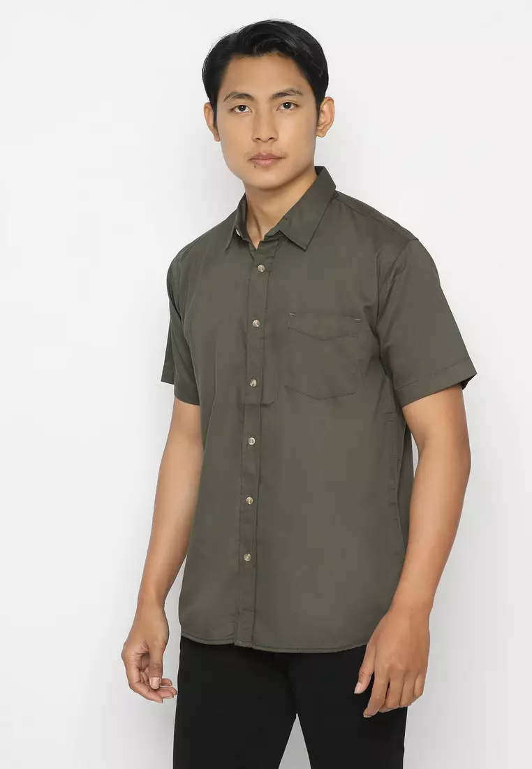 POLICE Kemeja Polos Cotton Twill Regular Fit Hijau Tua Pria