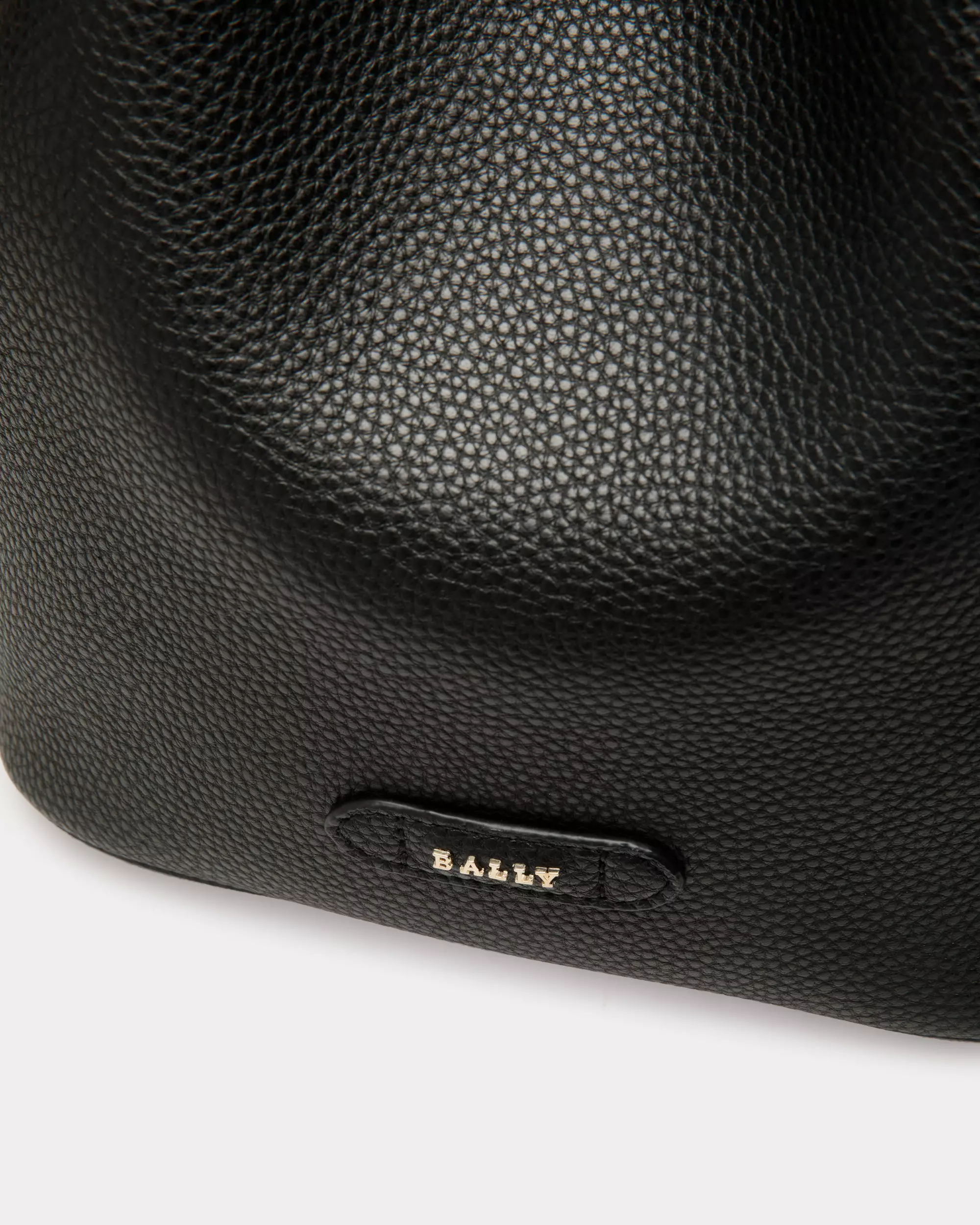 Bally Blyss Bucket Bag In Grained Leather - Black