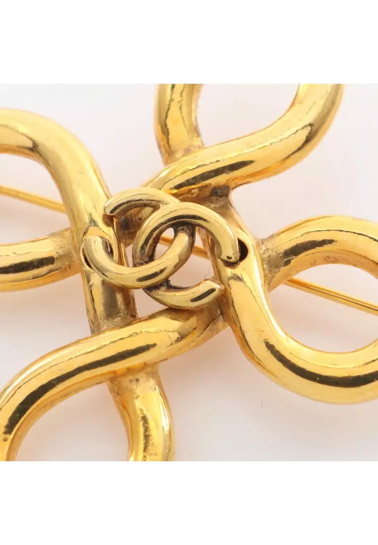 Pre-Loved Chanel coco mark brooch GP gold vintage