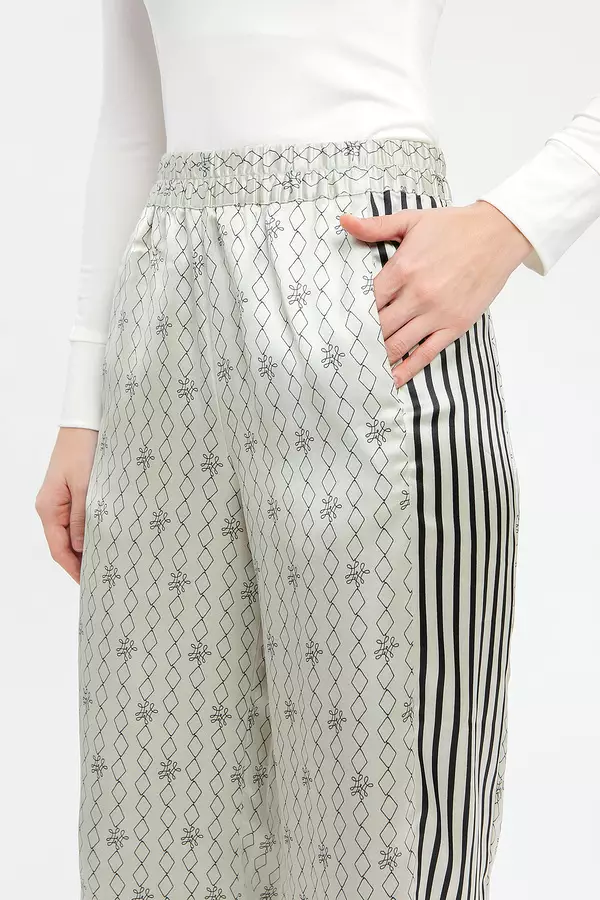 MINIMAL - Adeira - Kulot Satin Motif Geometris - Grey Colour Beige