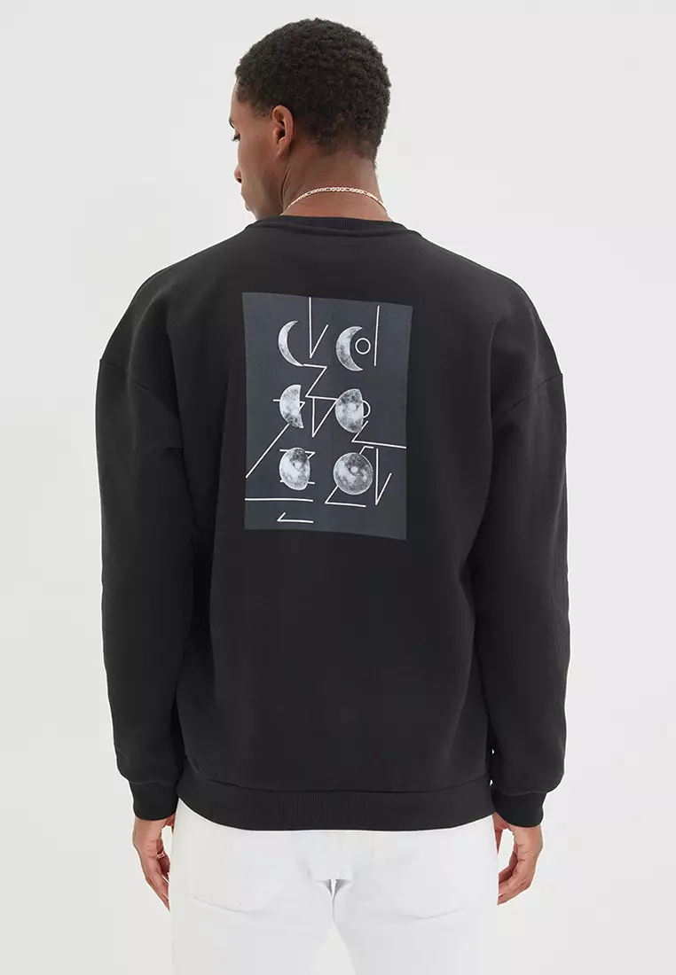 essentials black crewneck sweatshirt