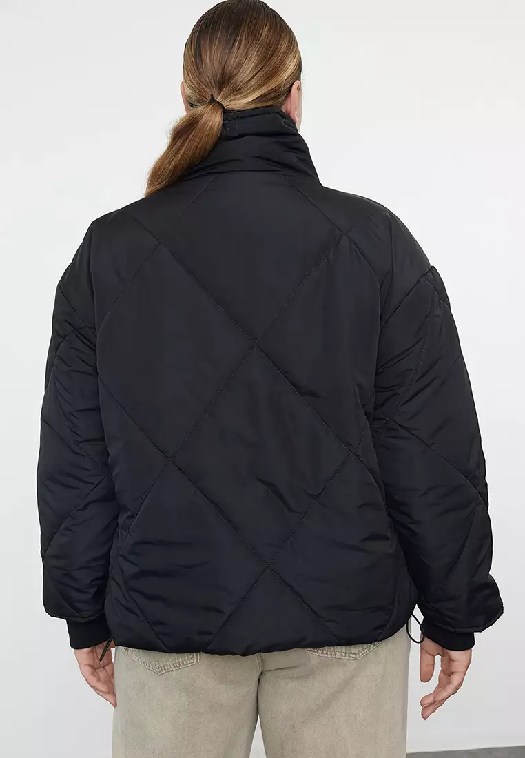Black Regular Fit Water Repellent Puffer Quilted Plus Size Coat Tbbaw25Aw00002