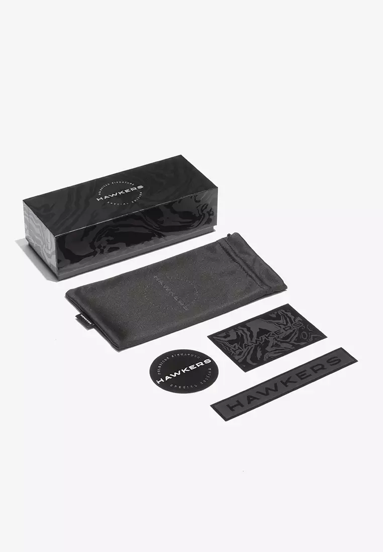 HAWKERS POLARIZED Navy Blue Chrome ONE LS RAW. Sunglasses for Men and Women, Unisex. UV400 protection. Official product designed and made in Spain