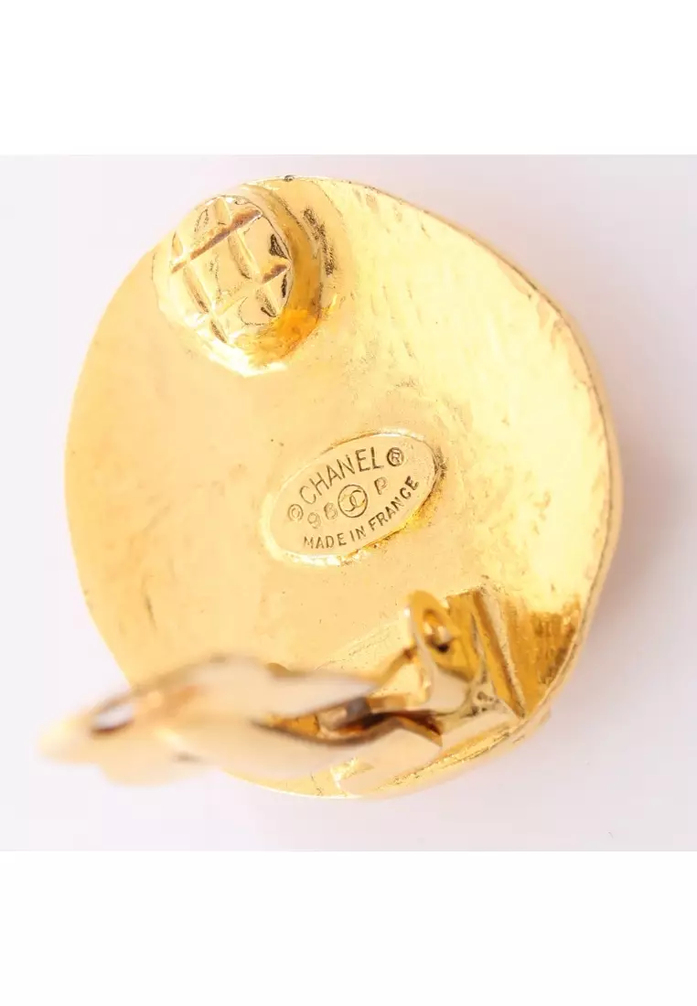 Pre-Loved Chanel coco mark Circle earrings GP gold 96P