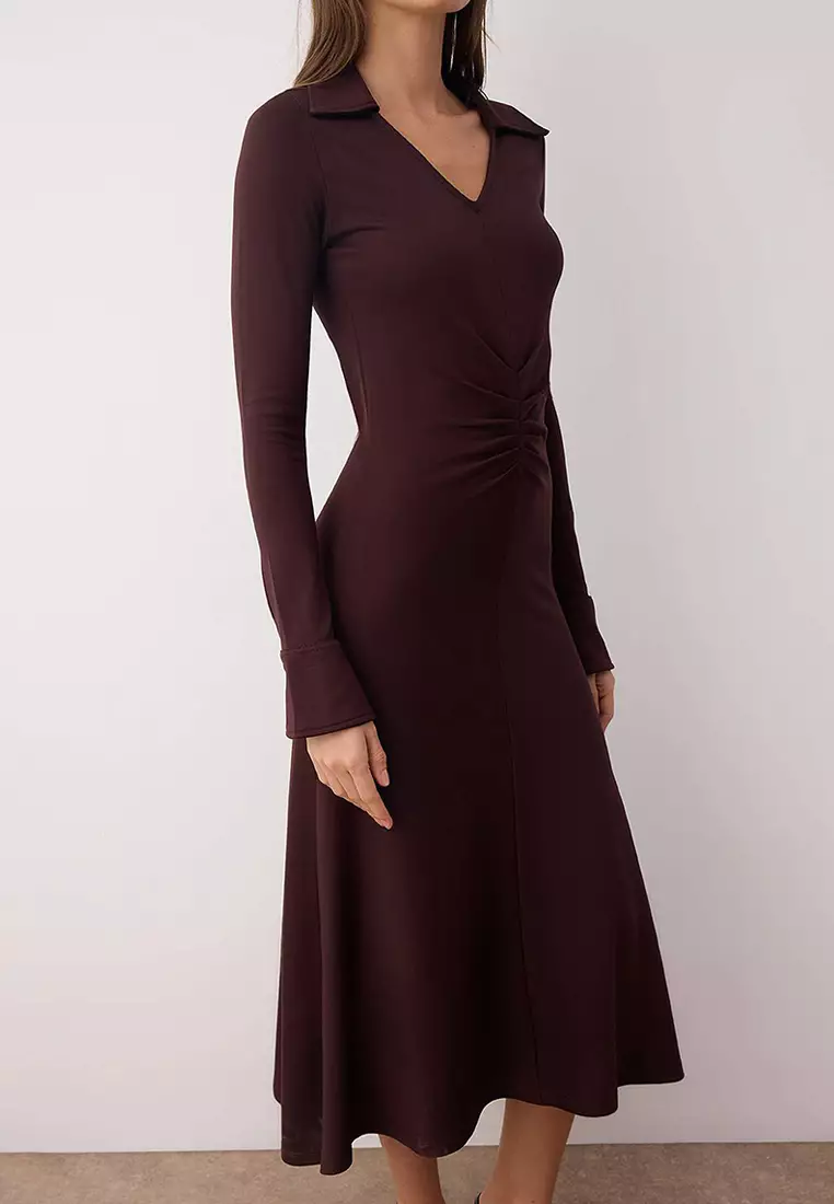 Brown Skater Gathered Detailed V-Neck Button Detailed Interlock Flexible Knit Dress Twoaw26El00017