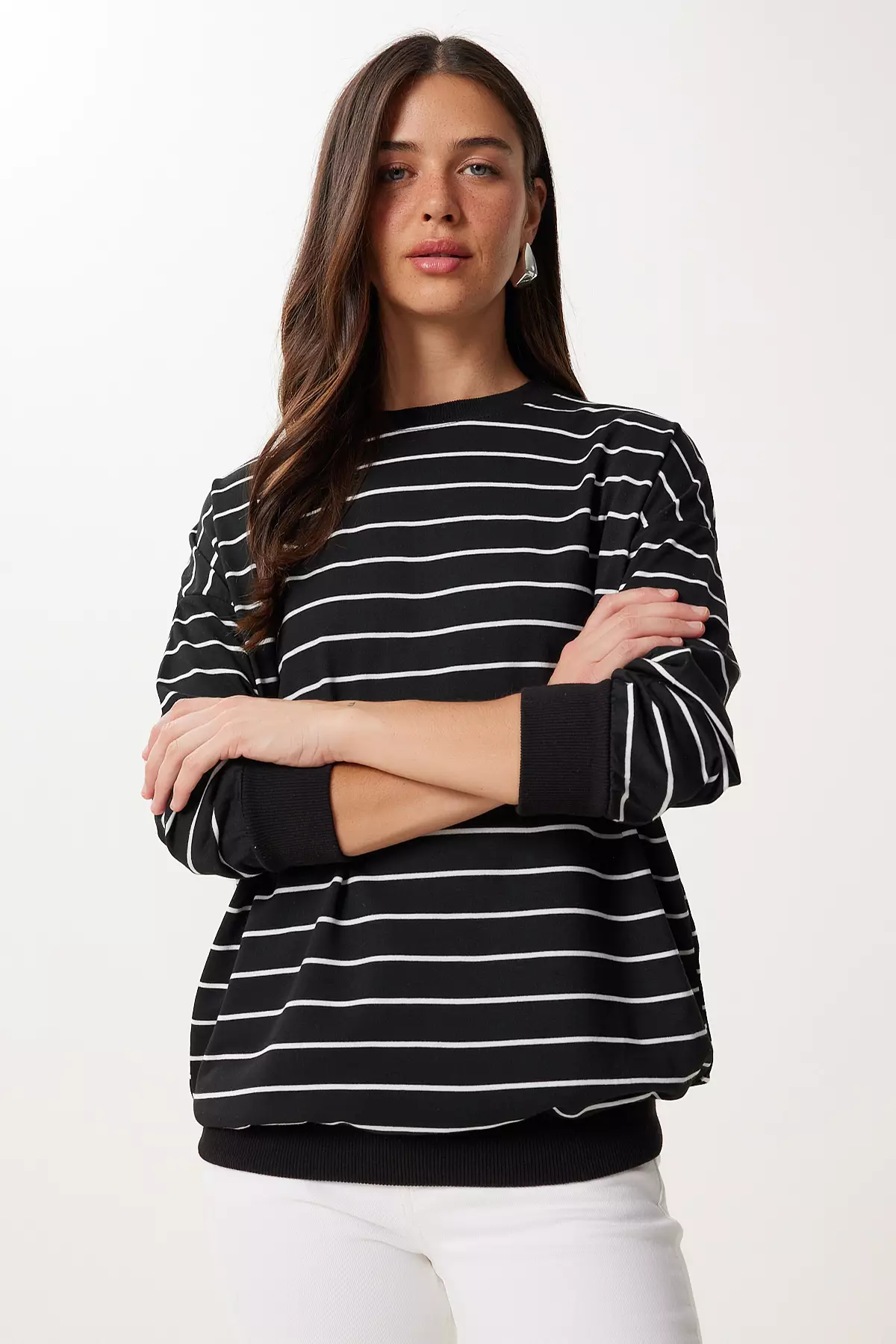 Women's Black White Striped Oversize Knitted Sweatshirt Zv00339