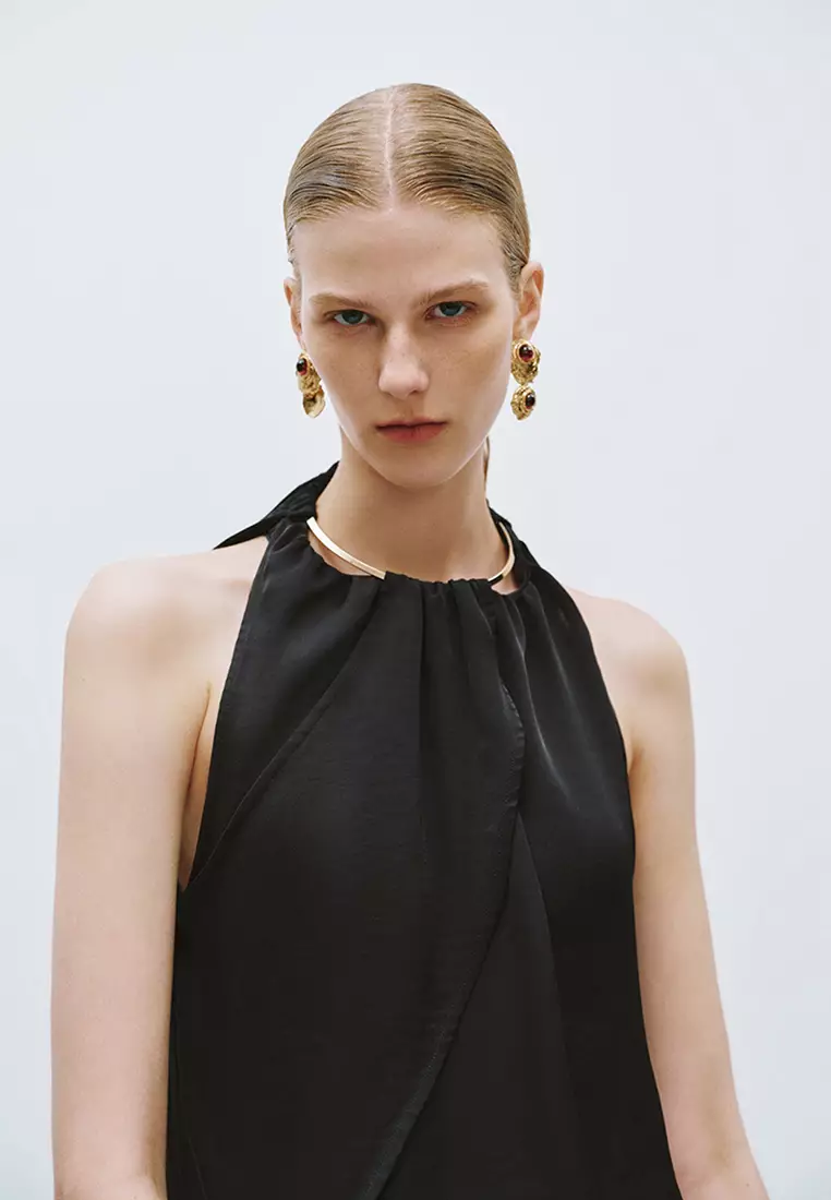 Overhead Sleeveless Shirts