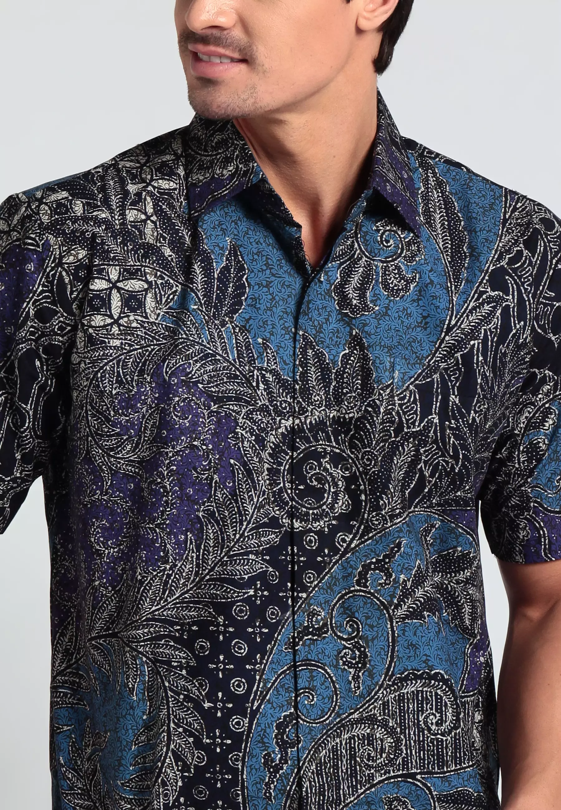 Hem Cycas rumphii Lengan pendek slimfit