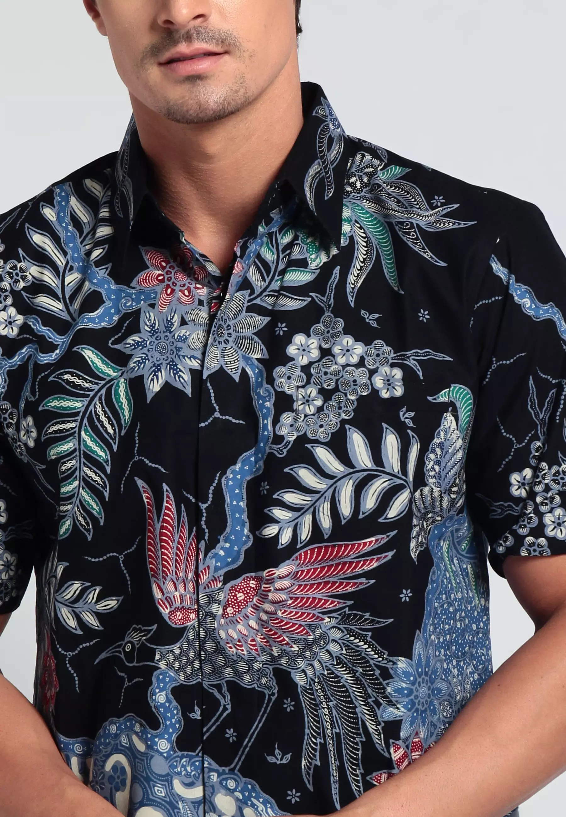 Wibisana lengan pendek slimfit