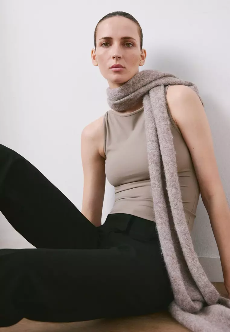 Fitted Top
