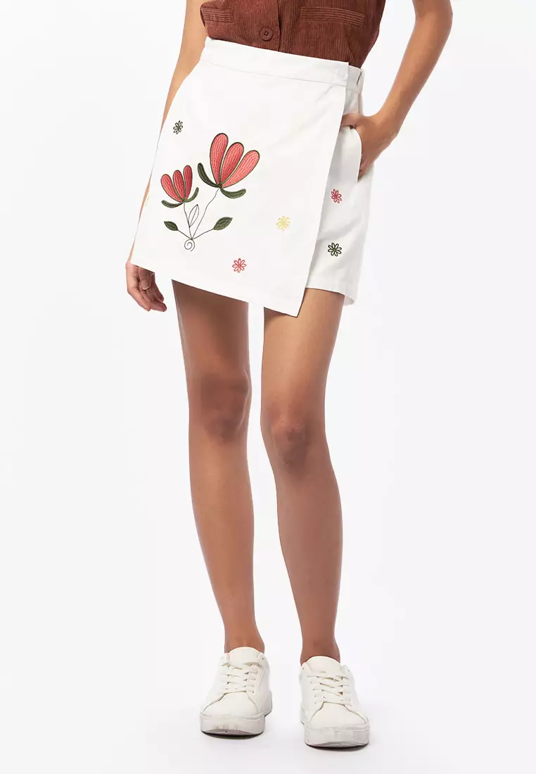 HANDCRAFTED FEEL EMBROIDERY SKORT