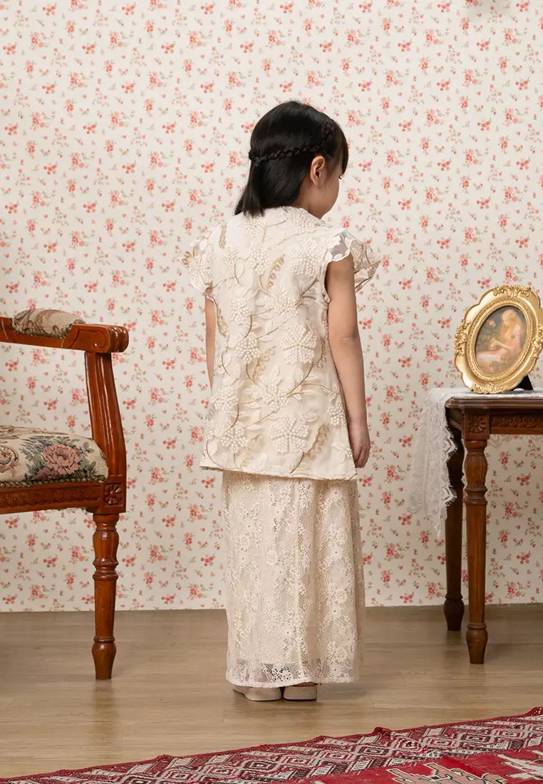 RAISHA LACE KEBAYA SET