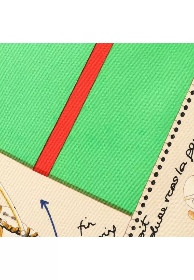 Pre-Loved Hermès carres 90 LE MONDE DU POLO scarf silk green Red multicolor