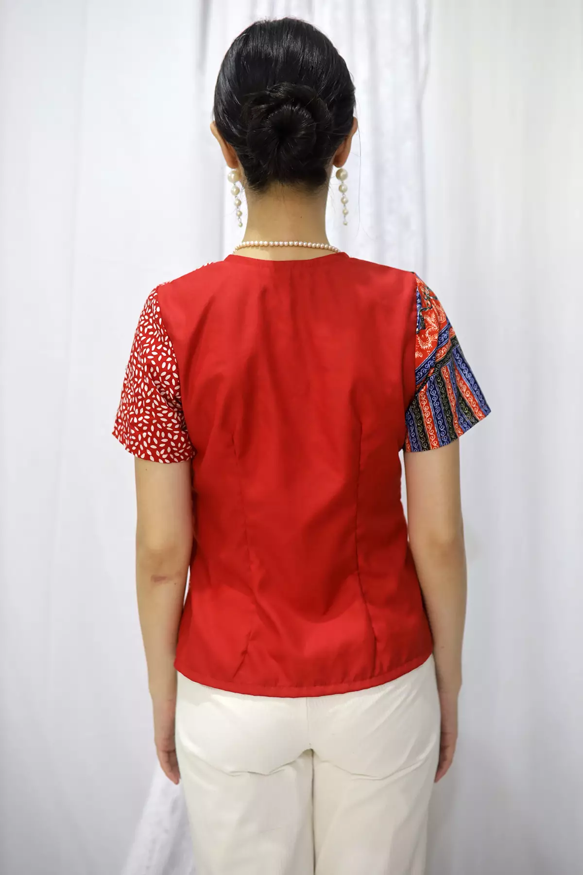 Anglaina Lasem Beras Tumpah Merah Kebaya Batik