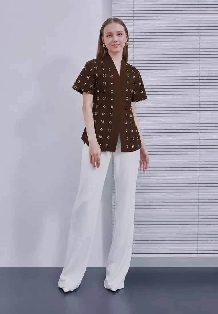	Nayara Atasan Kebaya Modern Kamelia Coffee
