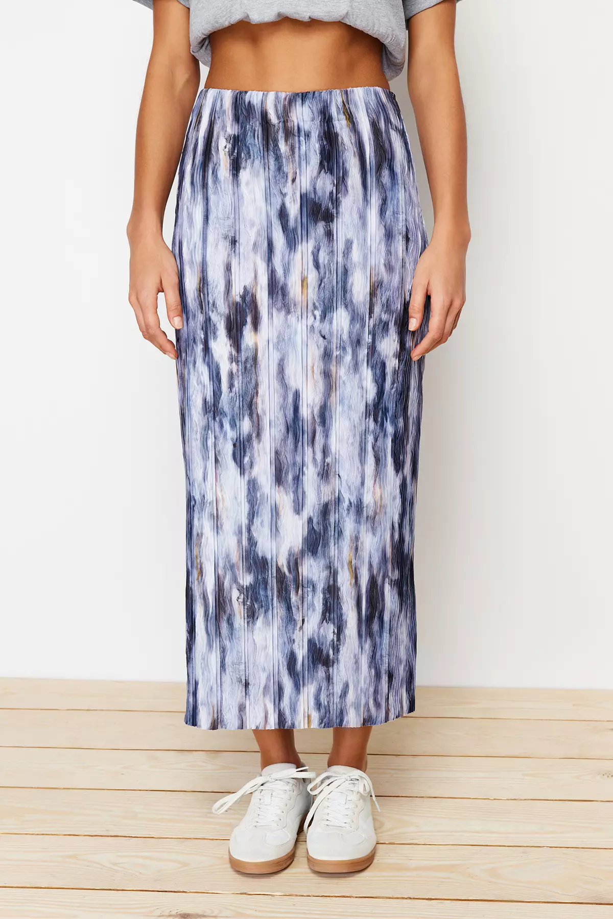 Abstract Pleated Maxi Skirt