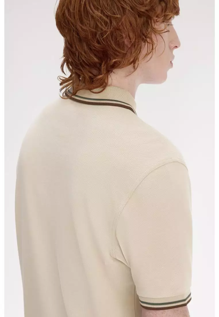 Fred Perry M3600 Twin Tipped Fred Perry Shirt (Warm Oat / Court Green / Burnt Tobacco)