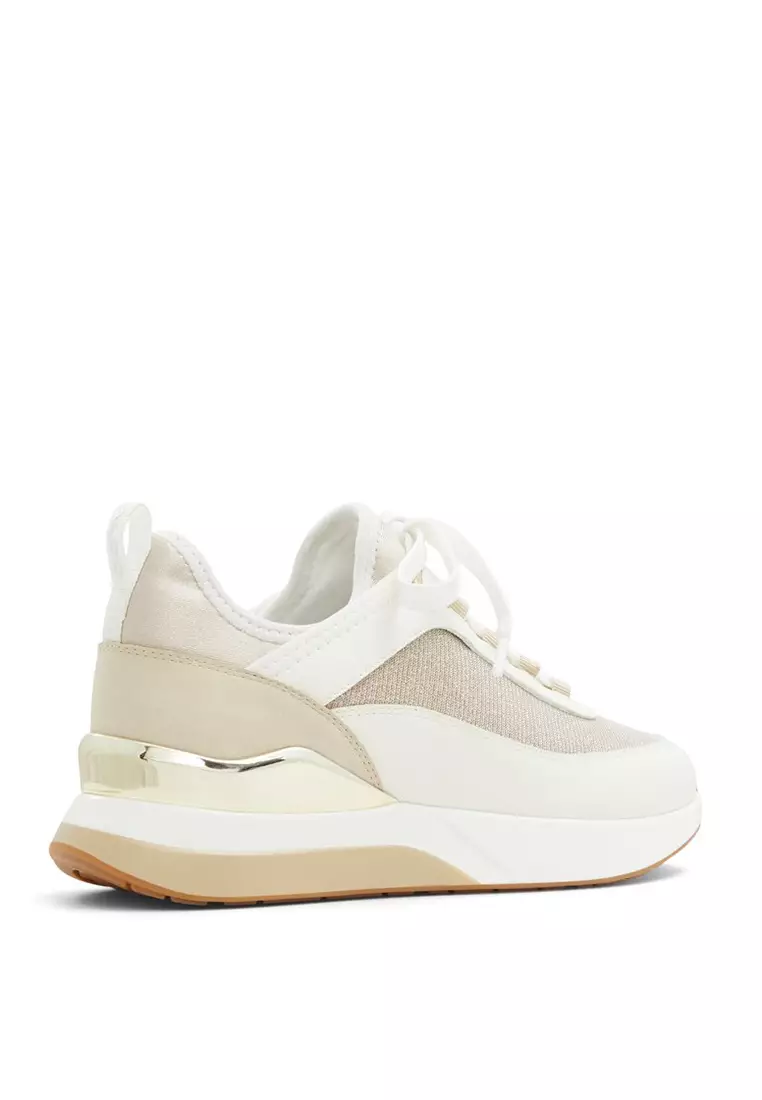 Quiltyn Sneakers