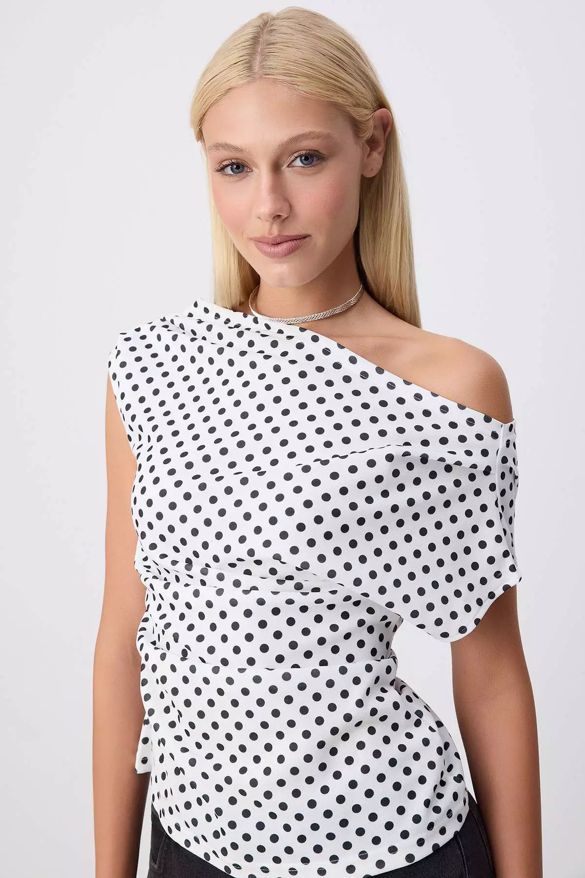 Multi-Colored Polka Dot Gathered/Drape Detailed Flowy Asymmetrical Neckline Knitted Blouse Twoss25Bz00024
