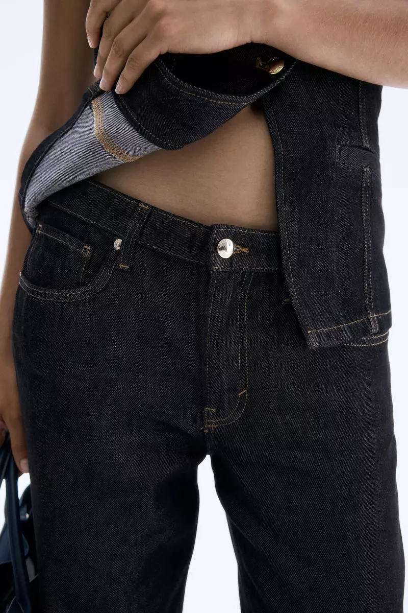 Feather Soft Wide Regular Jeans