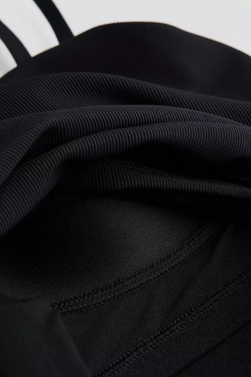 Cooling Four-way stretch Slim Fit strappy top