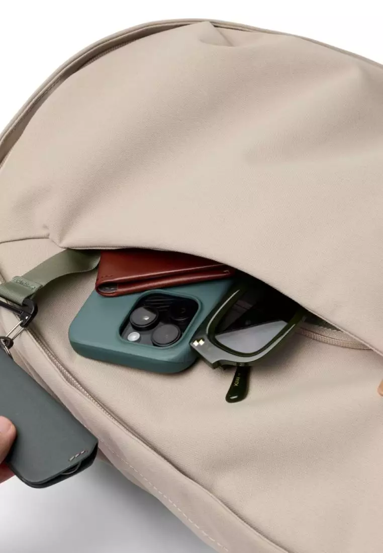 Bellroy Classic Backpack (Third Edition) - Tahini