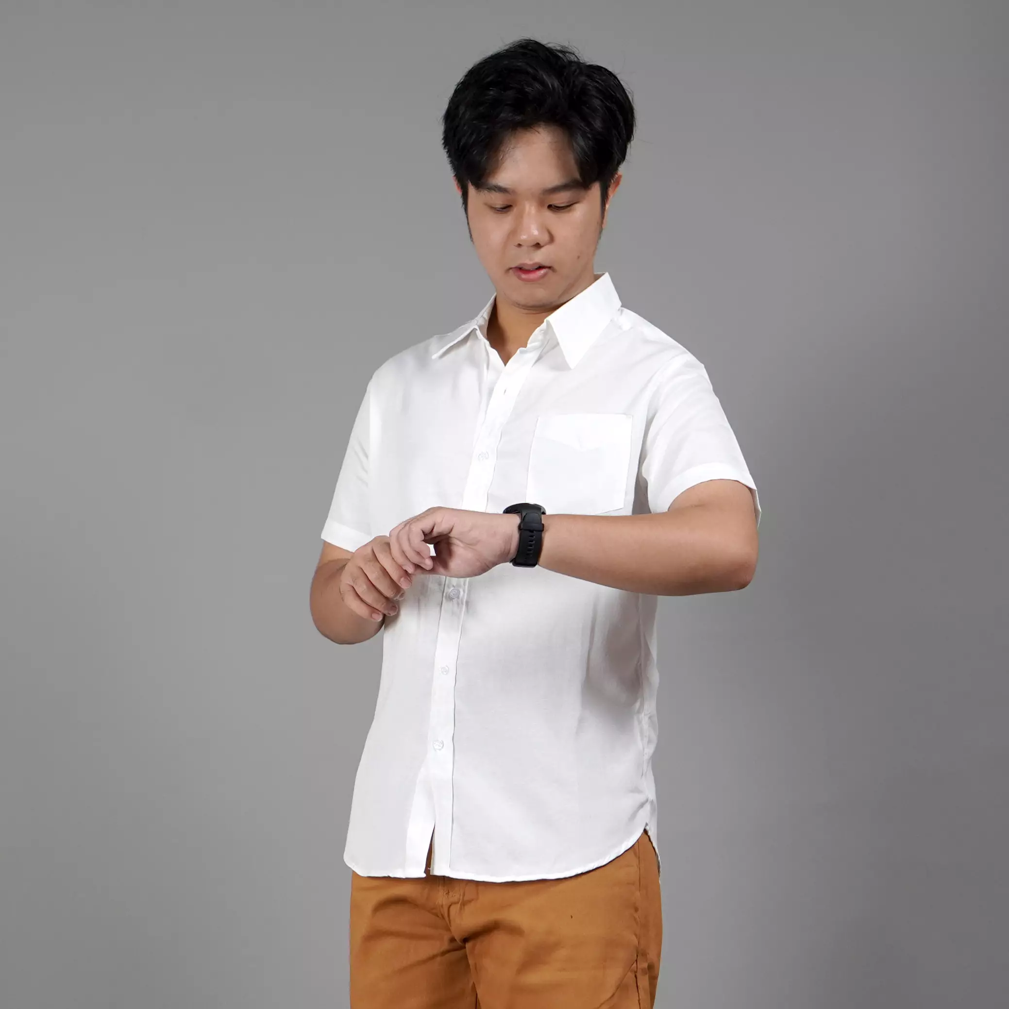  CALEB Kemeja Pria Work Shirt Kemeja Polos Pria Lengan Pendek - Broken White
