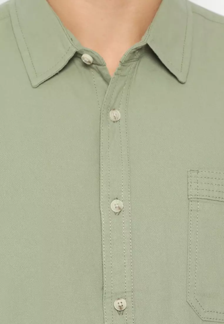 POLICE Kemeja Polos Cotton Hijau Regular Fit Pria