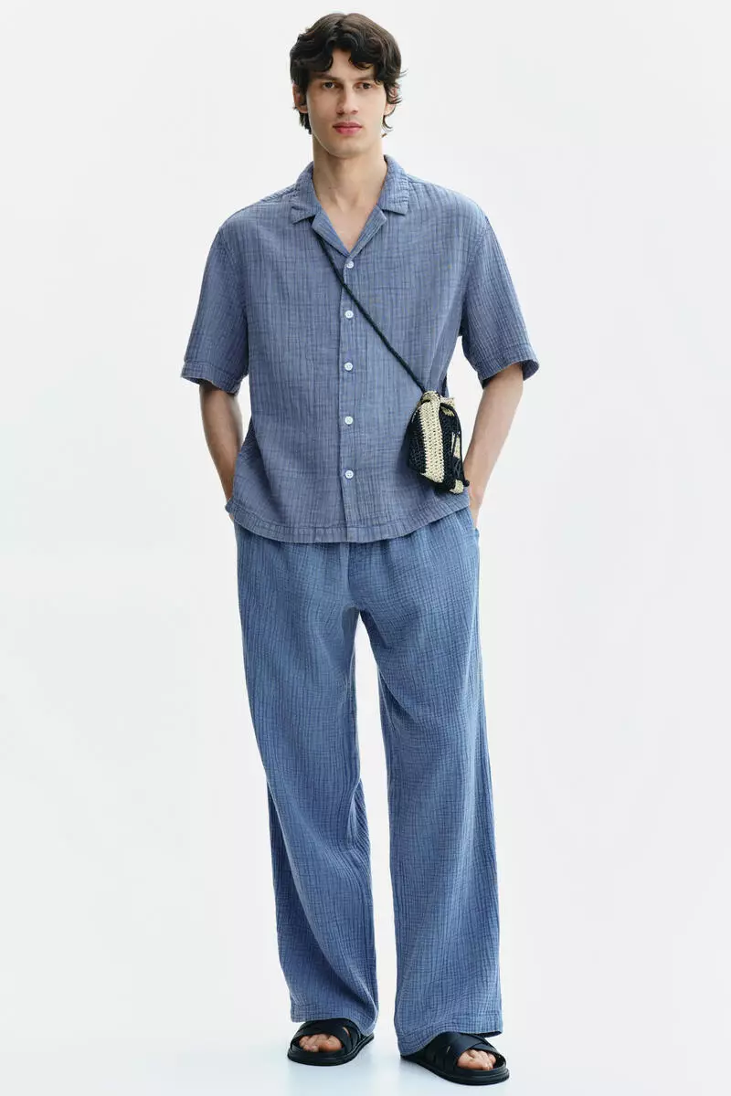 Relaxed Fit Short-sleeved muslin shirt