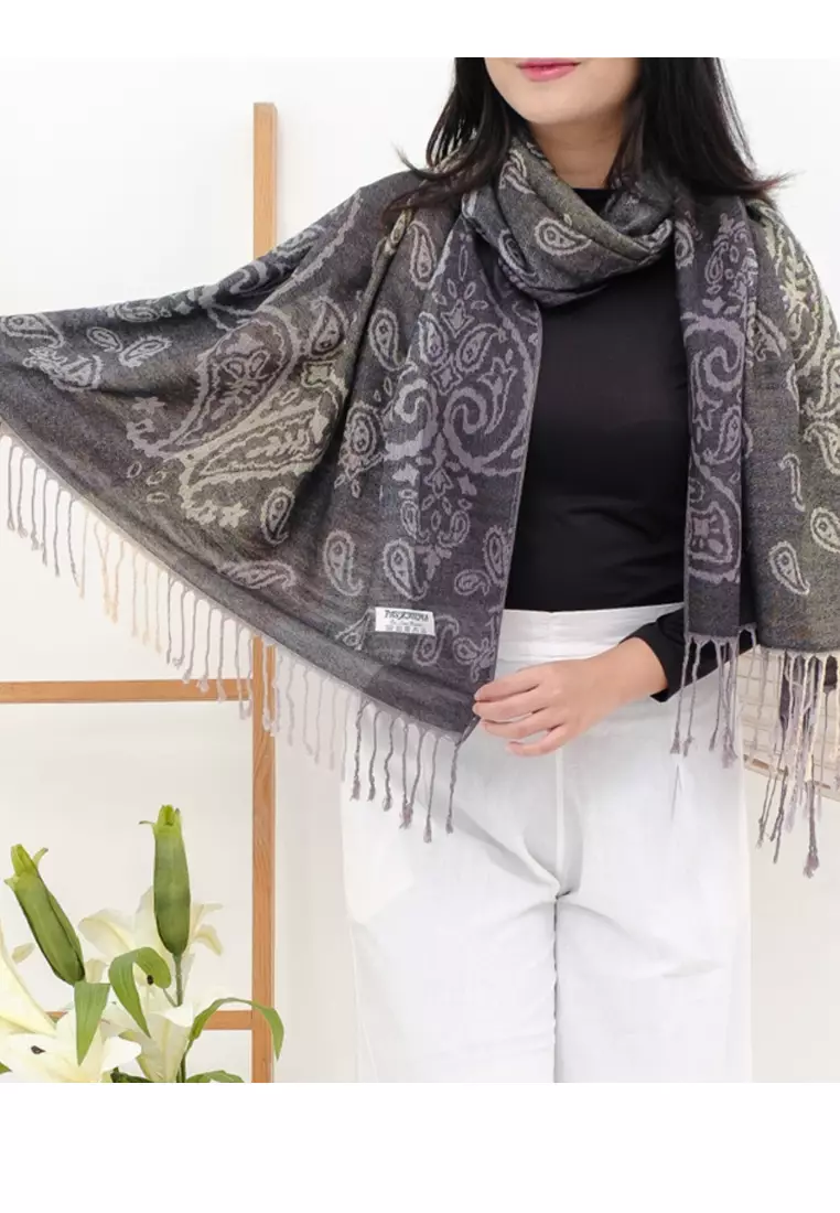 Aksesoris Wanita Reversible Viscose Gradient Paisley Pattern Pashmina Shawl Syal Gradasi Wanita Graphite Black
