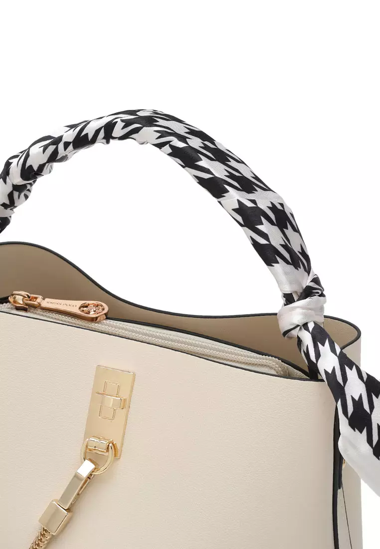 Women's Chain Top Handle Bag / Sling Bag / Crossbody Bag / Shoulder Bag - Beige