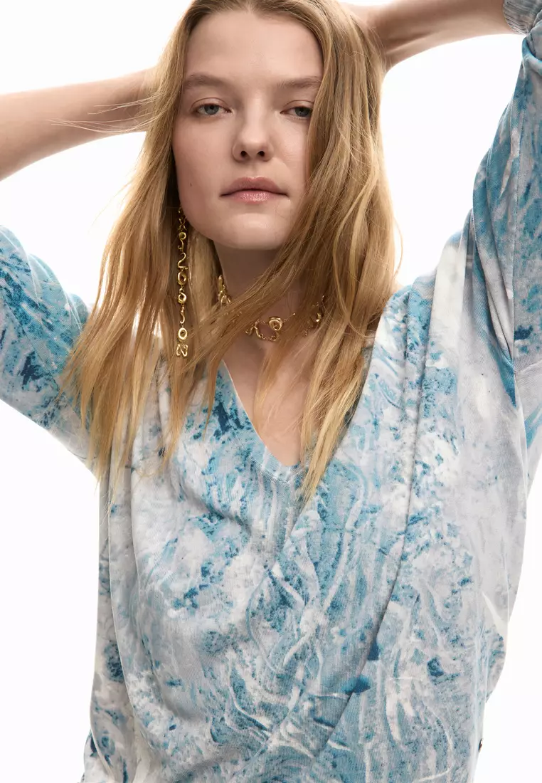 Fine collage sweater