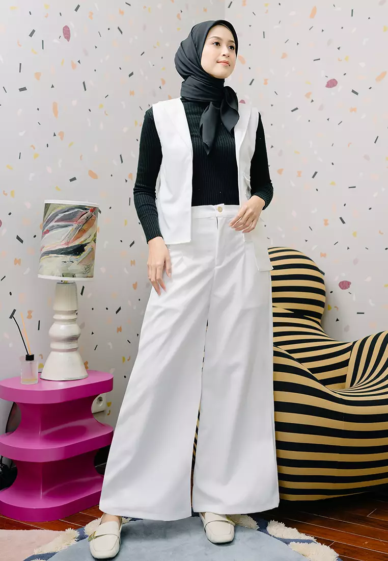 Mona Set (One Set Rompi & Celana Kulot) Broken White