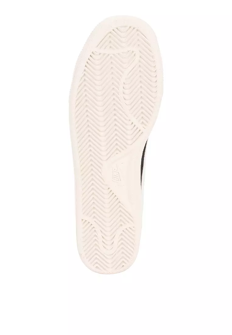 Court Royale Sneakers