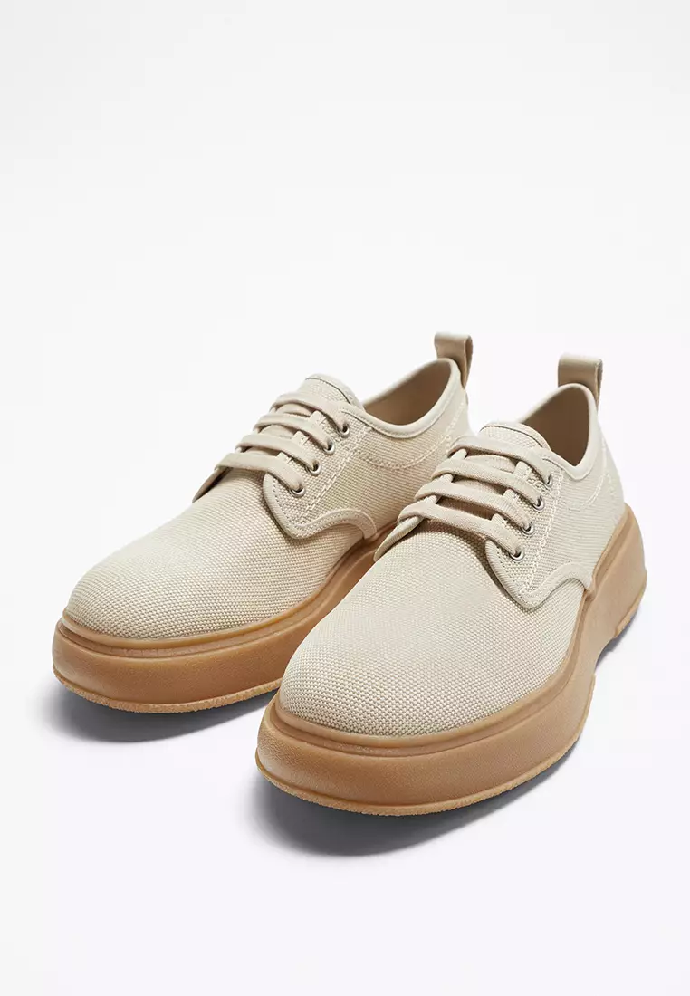 Chunky canvas shoes top