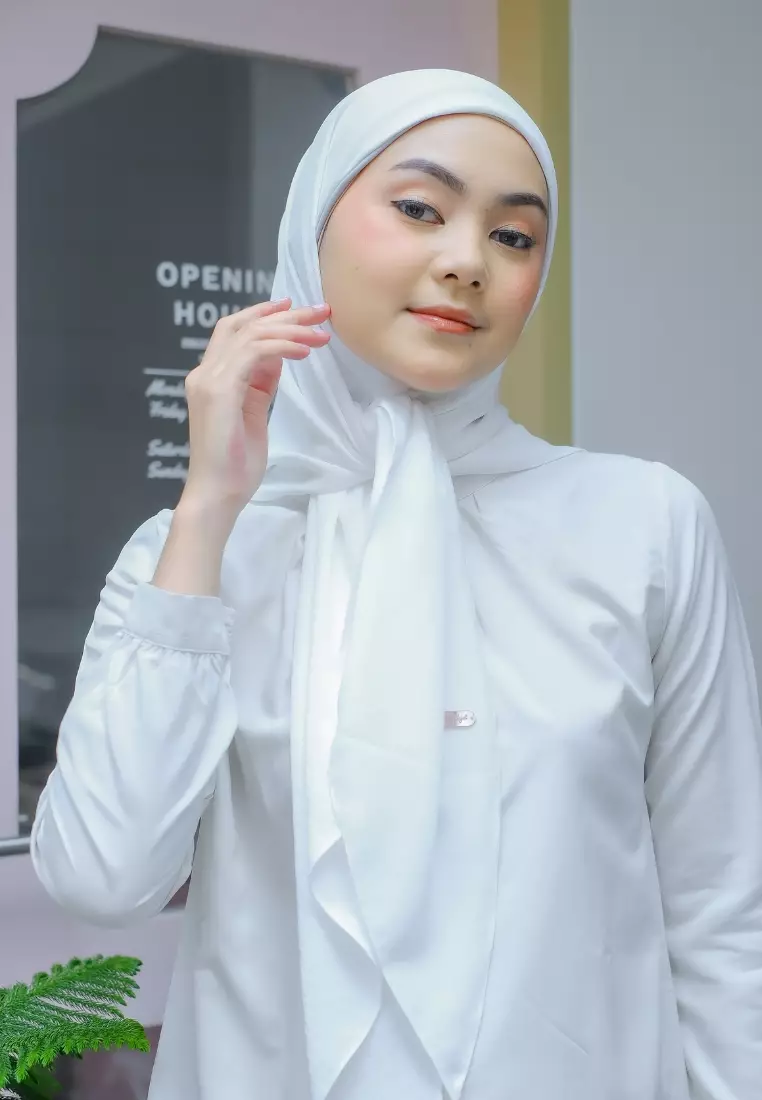 Karisa Segitiga Instan White