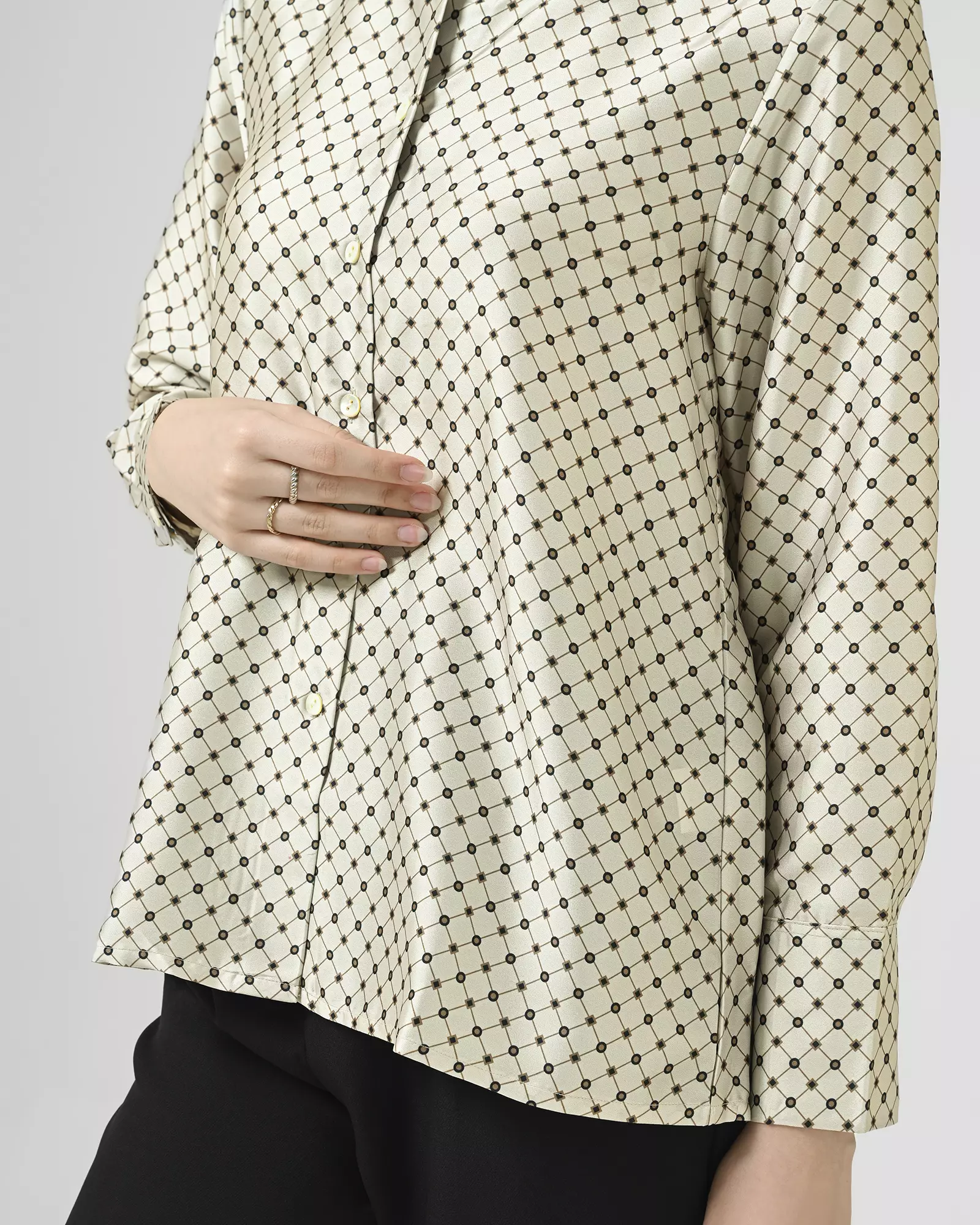 Geulis.id NIDIKA SHIRT - Gold